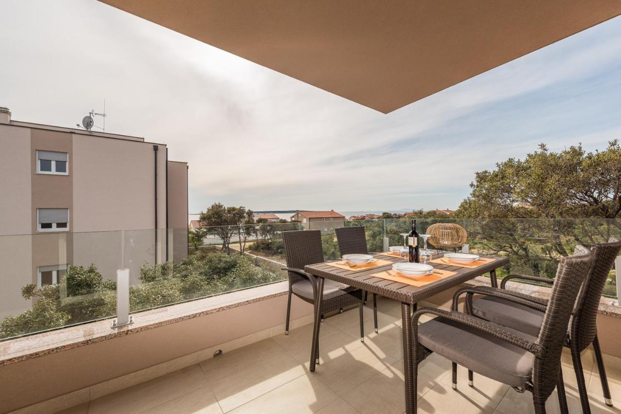 Zoran Brand New Modern Apartments มันเดร ภายนอก รูปภาพ