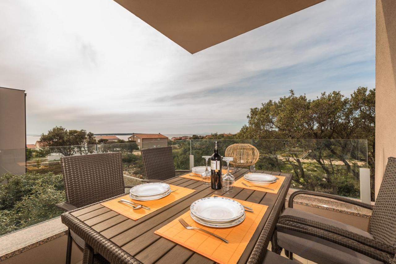 Zoran Brand New Modern Apartments มันเดร ภายนอก รูปภาพ