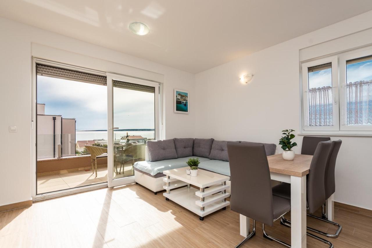 Zoran Brand New Modern Apartments มันเดร ภายนอก รูปภาพ